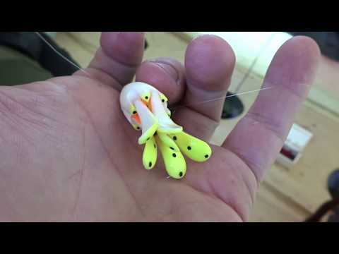 Видео: зимний поплавок цветок с раскрывающимися лепестками из пенопласта