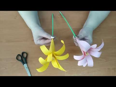 Видео: Лілія з паперових долоньок/ поробки для дітей