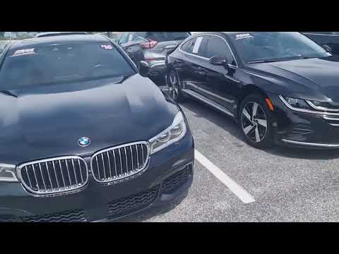 Видео: Цены на б/у автомобили в автосалоне США штат Флорида