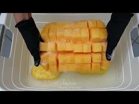 Видео: ASMR (73) Sudsy mix/Sponges squeezes/Мыльная вода из микса средств и губки🧽🧽🧽