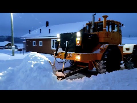 Видео: ТРАКТОР КИРОВЕЦ. К 700А. ЗИМА ПРИШЛА!!!