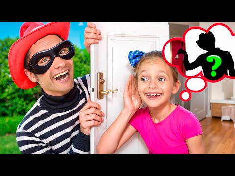 Видео: Кто стучит в дверь? | Учим правила безопасности