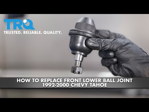 Видео: Как заменить передний нижний шаровой шарнир на Chevrolet Tahoe 1992-2000 годов