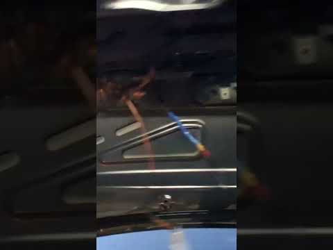 Видео: как снять #w211club LED стоп сигнал багажника