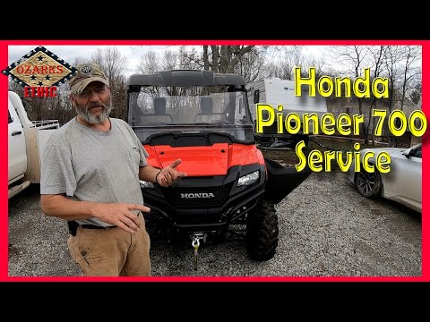 Видео: Honda Pioneer 700 Сервис