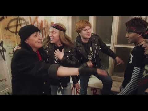 Видео: Алиса Жги-Гуляй кавер (короткая версия) на день рождения Константина Кинчева