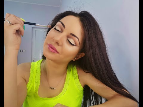 Видео: Как да си направим грим тип cut crease?