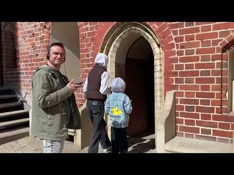 Видео: Туда, где жили рыцари… Мы едем семьей в Мальборк