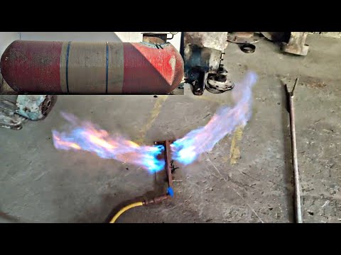 Видео: Биогаз из бочки БЕСПЛАТНЫЙ ГАЗ
