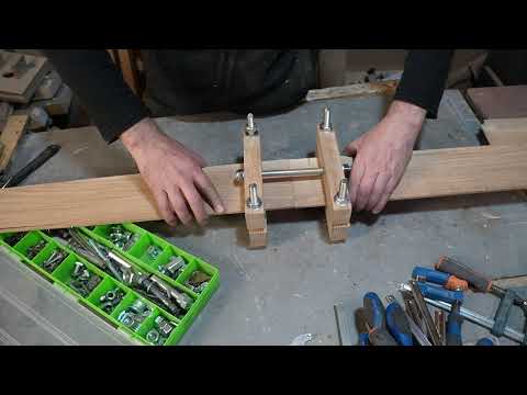 Видео: Простые самодельные струбцины для склеивания деталей в торец