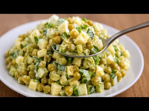 Видео: Салат “Минутка” с горошком! 🥗Простой и вкусный салат за пару минут! 
