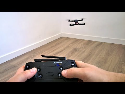 Видео: Как летать на Eachine E58 (QuadAir, Drone X Pro). Краткое руководство. Объяснение режима Headless...