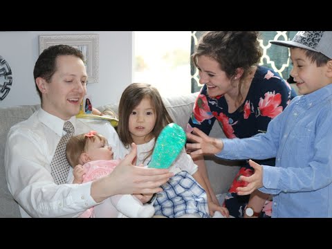 Видео: Брэнтонгийн ихэр дүүтэй танилцаарай 🥰 Влог 64