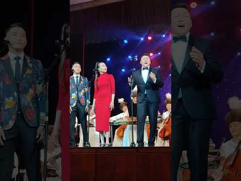 Видео: Ырыскелди Сатыбалдиев, Каныкей Алымбекова, Аксай Мукамбетов - "Санат" (Гулжигит Сатыбеков) оркестр