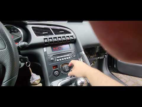 Видео: Замена фильтра салона Peugeot 3008 первое поколение 2011