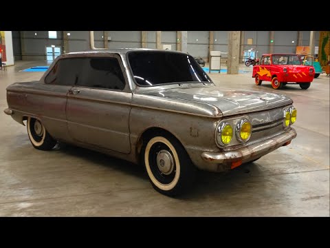 Видео: Интерактивная выставка ретро-автомобилей - это не всегда хорошо!