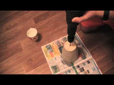 Видео: Как просверлить дырку в керамическом горшке.