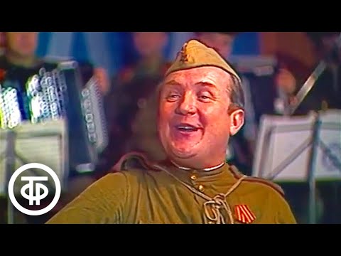 Видео: Павел Винник в инсценировке поэмы Александра Твардовского "Василий Теркин" (1975)