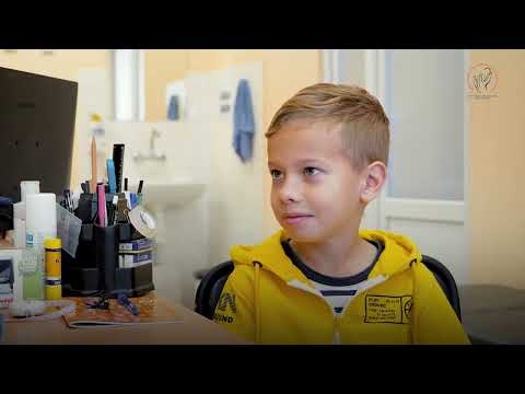 Видео: У нас працюють досвідчені медики, які завжди раді допомогти.