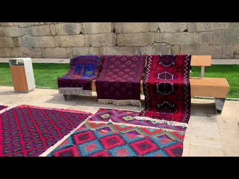 Видео: Ярмарка ковров в древнем Дербенте