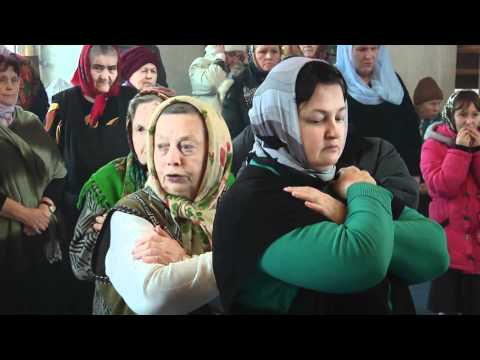 Видео: Причастие - Богоявленский храм