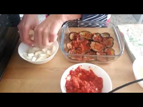 Видео: ЗНАМЕНИТАЯ ИТАЛЬЯНСКАЯ ЗАПЕКАНКА из БАКЛАЖАН.PARMIGIANA DI MELANZANE.