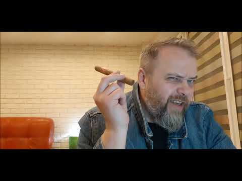 Видео: Обзор сигары Partagas Capitols