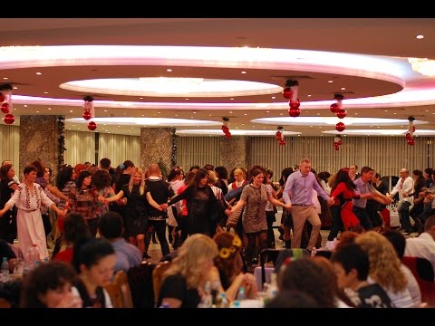 Видео: Клуб Гайтани и Духова Формация Zaks - Чичово хоро