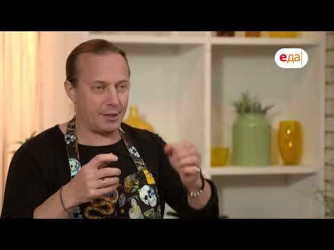 Видео: Суп с рыбными фрикадельками и пшённики | Всё просто с Василием Емельяненко