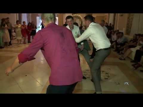 Видео: Фрагмент Танцю "Голубка" (корок та пляшка) Рожнів - Розтоки. - Dance "Golubka" (cork and bottle)