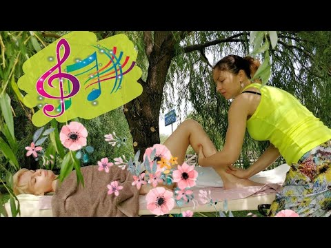 Видео: Красивый РЕЛАКС массаж с музыкой на природе / Very beautiful and relax back massage