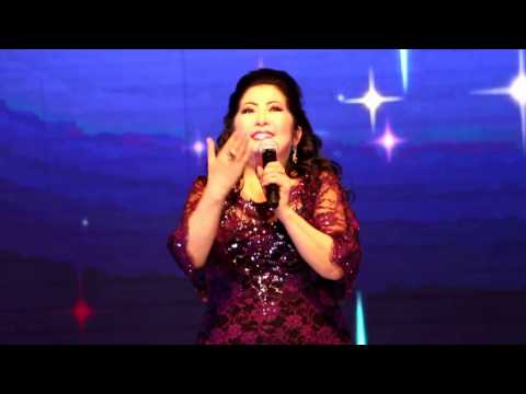 Видео: Макпал Жунусова концерт город Тараз 16. 03.2017.Kaspi Gold 87716772834 кто сколько может