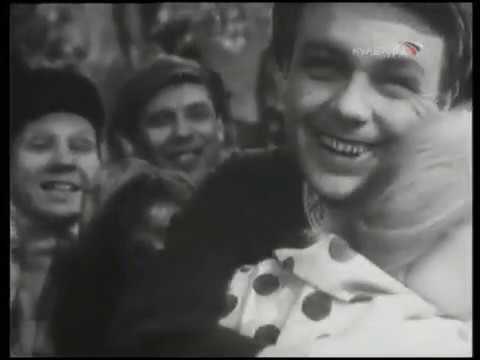 Видео: КИРИЛЛ ЛАВРОВ. "С потолка". 2001 год.