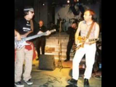 Видео: Акага - Една Девойка Ме Попита