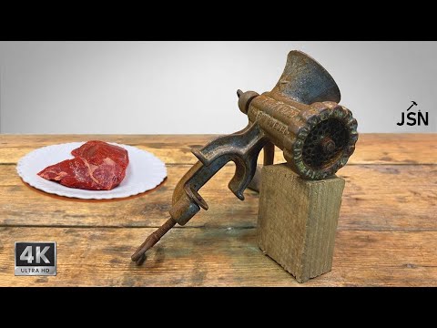 Видео: Реставрация очень ржавой мясорубки 70-х годов.