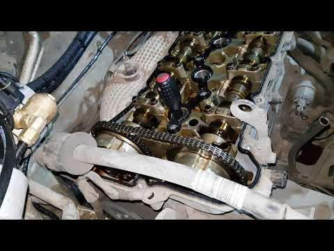 Видео: Как ведет себя растянутая цепь ГРМ в двигателе.