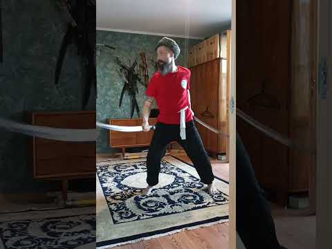 Видео: Казакование Двумя Клинками + Оборот