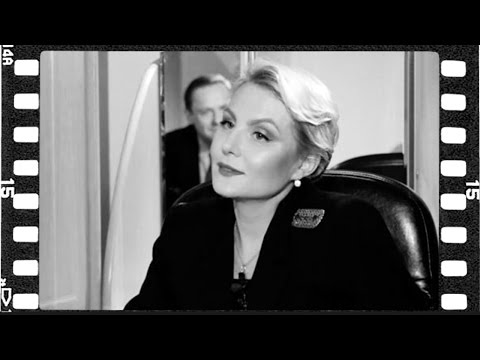 Видео: Простые вопросы. Гость программы - Рената Литвинова (03.05.2017)