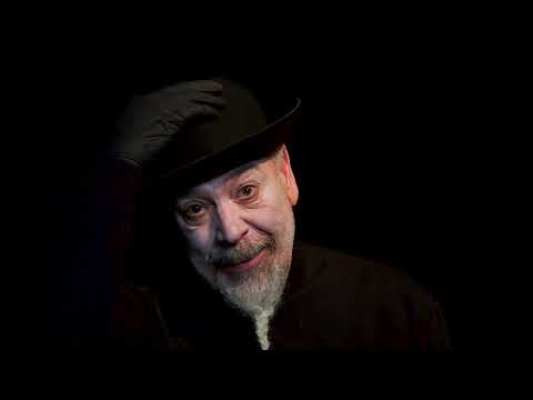 Видео: Чудната монета - приказка за Червен