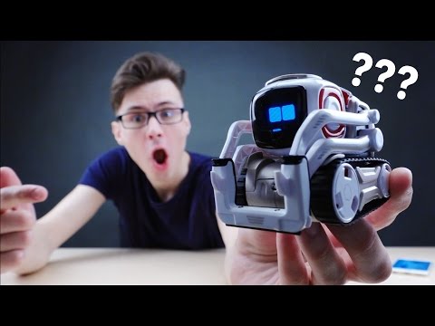 Видео: ИГРУШКА ИЗ БУДУЩЕГО - РОБОТ COZMO!