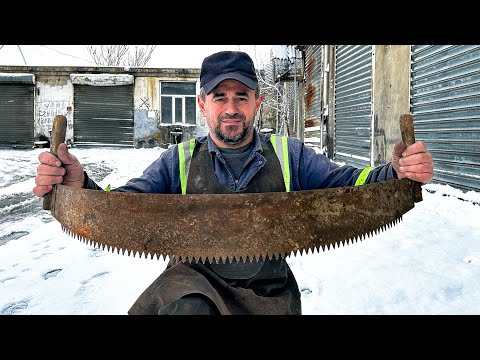 Видео: Из хлама в клинок:ручная ковка дамасского ножа из старой пилы и рукоятки из настоящего оленьего рога