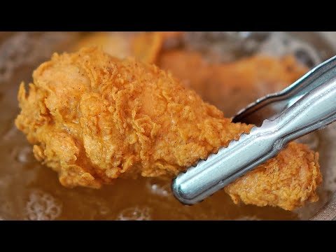 Видео: Жареный цыпленок в стиле KFC (супер хрустящие хрустящие)