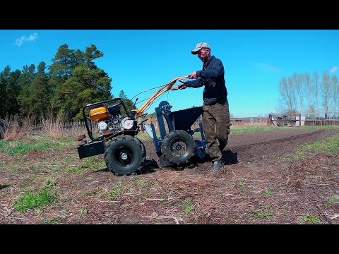 Видео: Мотоблок картофелесажалка разблокираторы