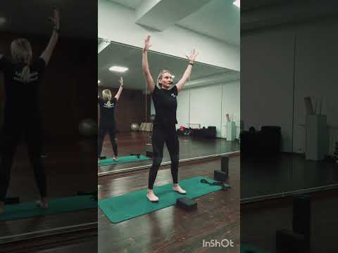 Видео: Супер комплекс - растяжка мышц. Динамический стретчинг