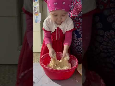 Видео: "Шебер әке, өнерпаз ана, еңбекқор бала"