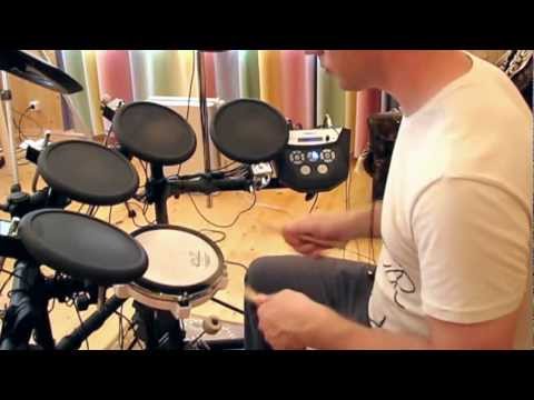 Видео: Упражнения для начинающих барабанщиков (урок 10)