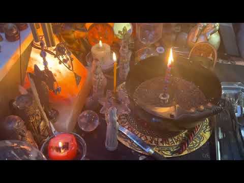 Видео: Мощный Ритуал от морока и рассорок с обраткой и защитой !!!