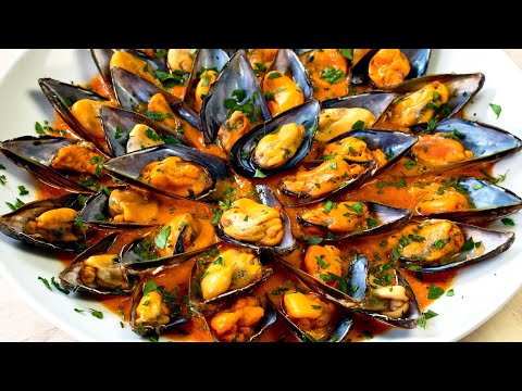 Видео: Владелец ресторана дал мне рецепт! - Мидии в остром соусе.