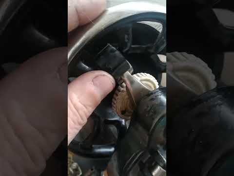 Видео: ремонт швейных машин, Подольск ручная