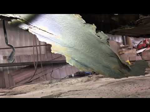 Видео: Замена порогов на 124 Мерседесе